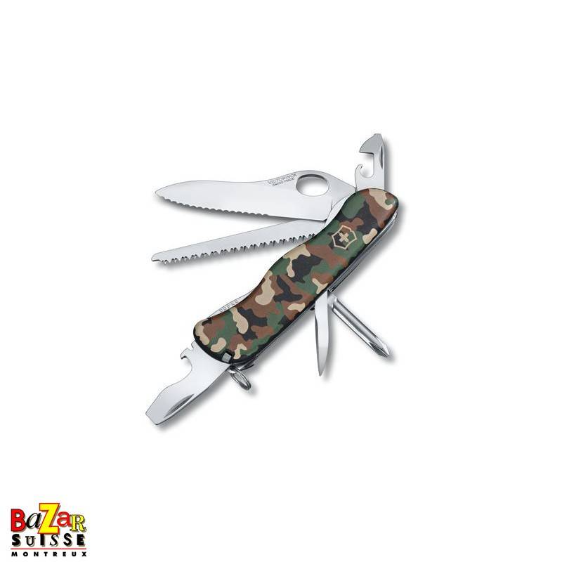 Trailmaster Victorinox Swiss Army Knife