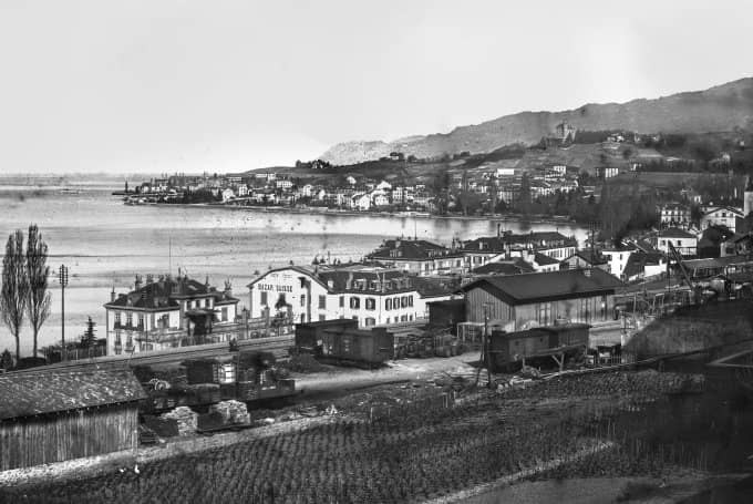 1875 — Bazar Suisse is founded